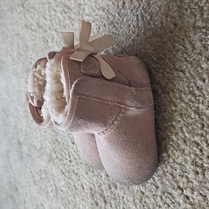 UGG Jessie Bow Pink Baby Booties with Pink Bow- Size 2/3